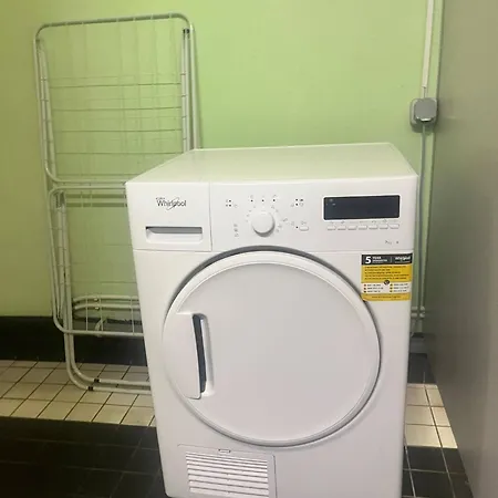 Renthouse Rest & Go Hostel