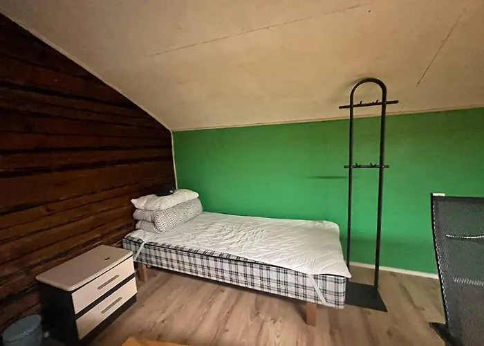 Renthouse Rest & Go Hostel