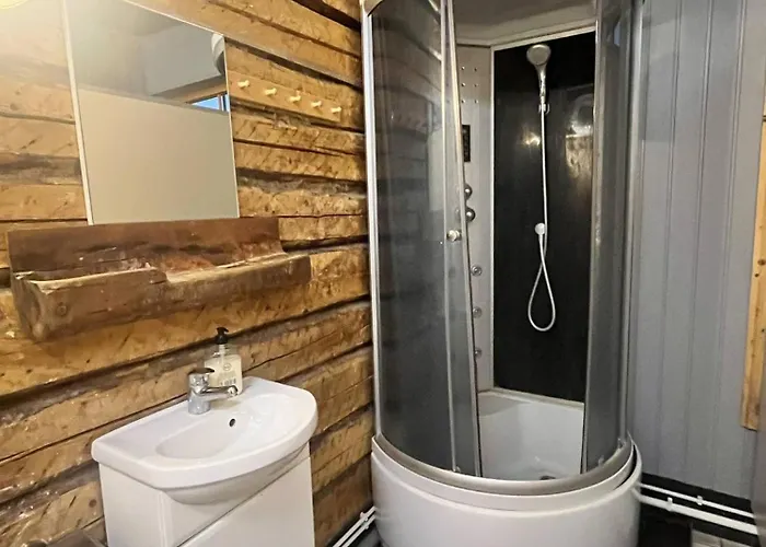 Renthouse Rest & Go Hostel *