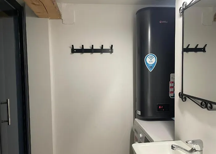 Renthouse Rest & Go Hostel Paide